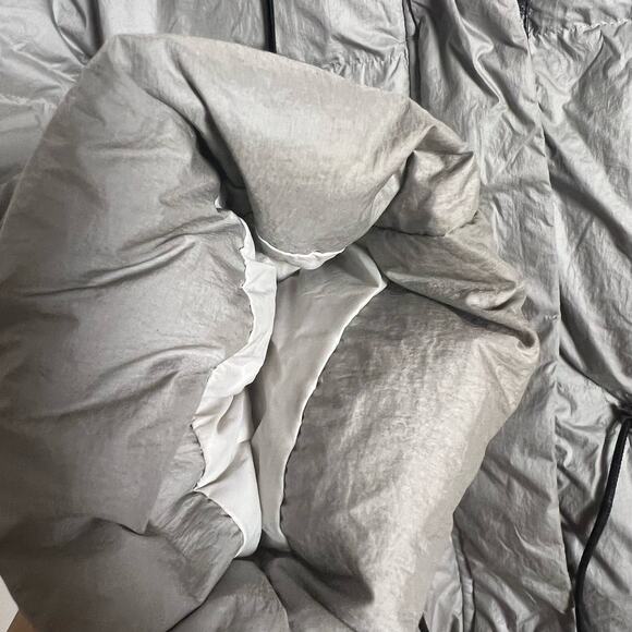 Mackage Freya Gray Hooded Down Puffer Jacket Coat Size Small - Picture 14 of 15